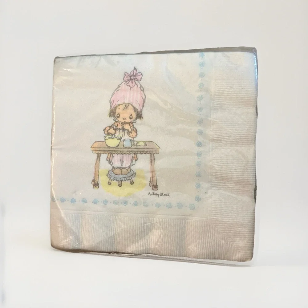 Vintage‎ Hallmark Betsey Clark Paper Luncheon Napkins, sealed pkg of 20 NOS